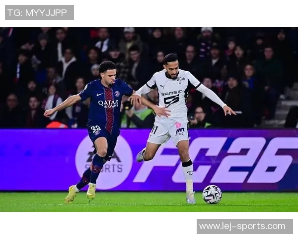 英超激战巴黎圣日耳曼与拜仁握手言和红牌争议引发全场热议